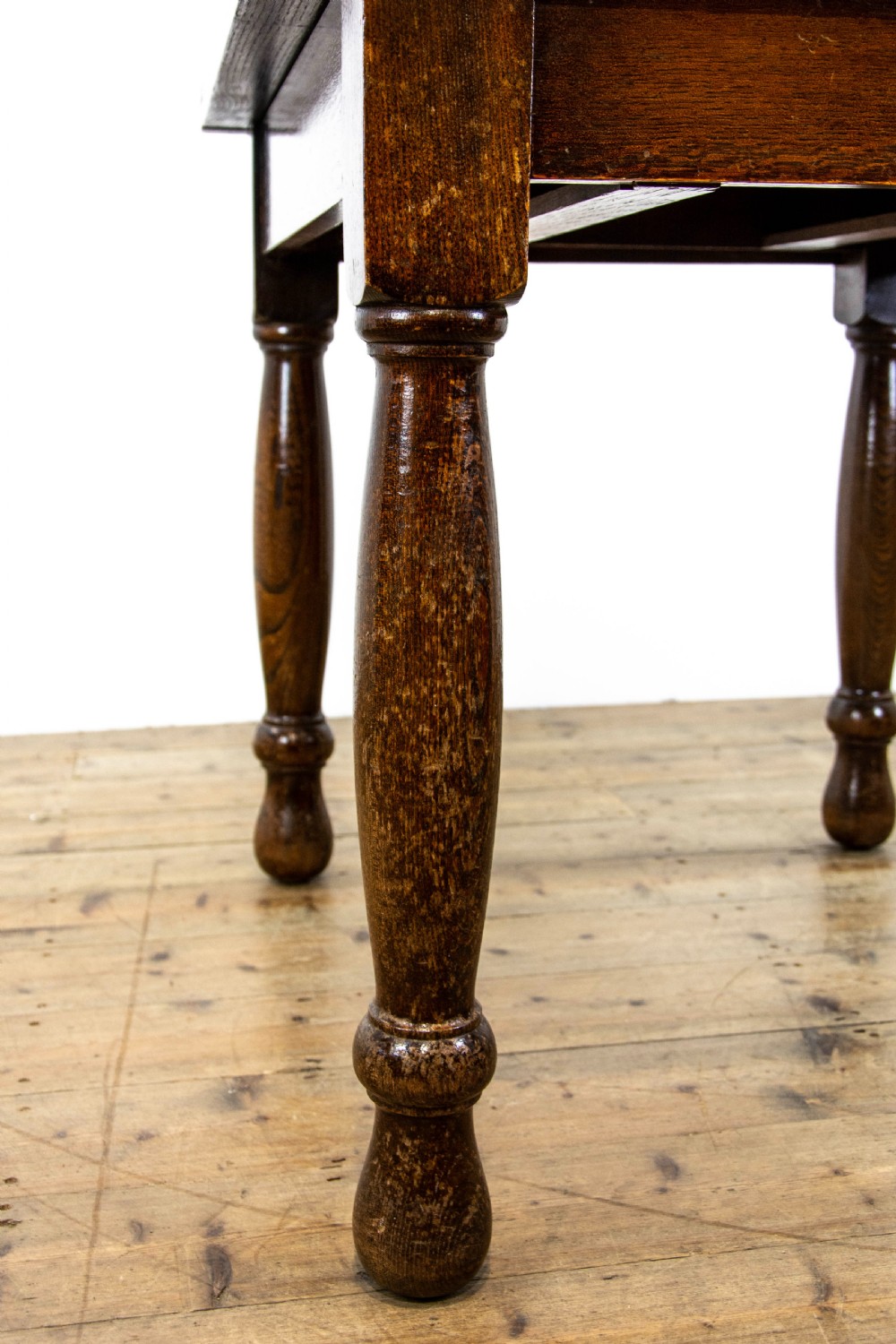 Antique Oak Extendable Table - The Bee Table View VIII