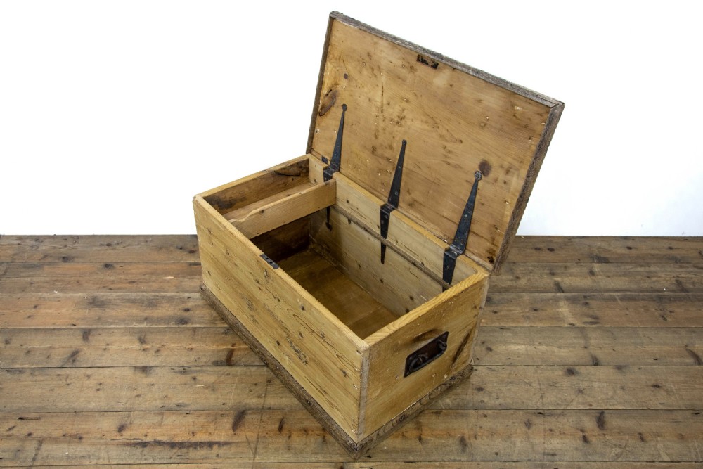 Small Rustic Antique Pine Blanket Box View V