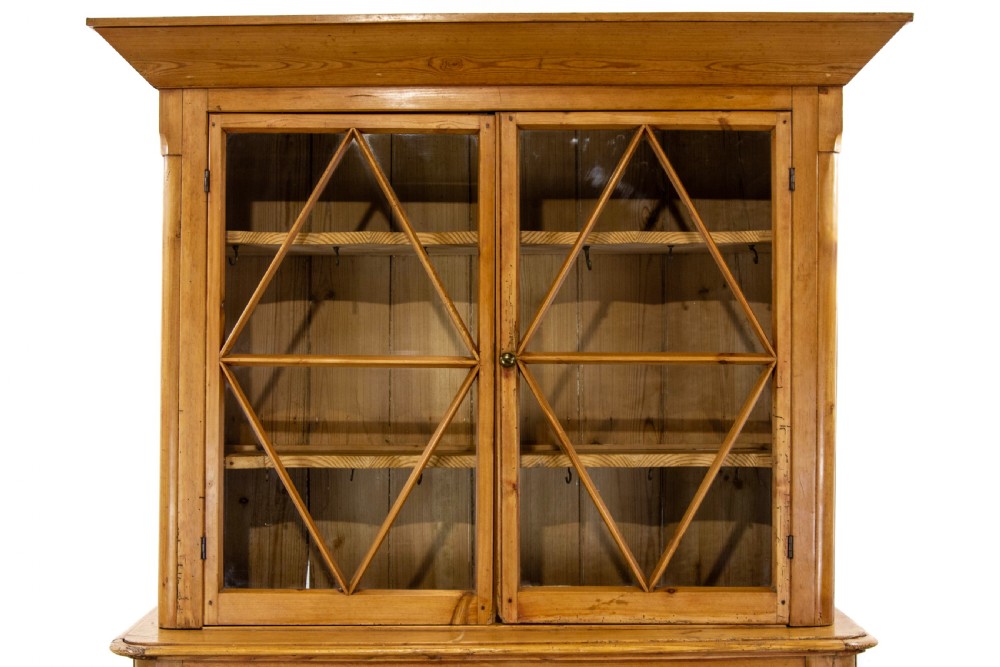 Antique Pine Dresser with Glazed Top View III