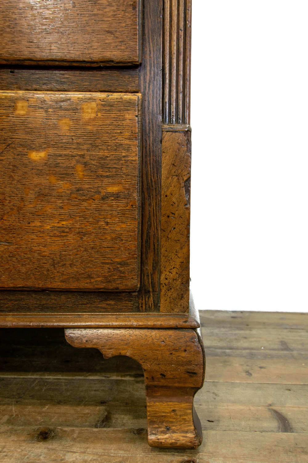 Large Georgian Oak Chest of Drawers View III