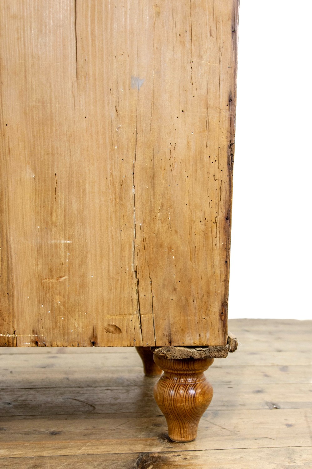Small Antique Pine Chest of Drawers View XII