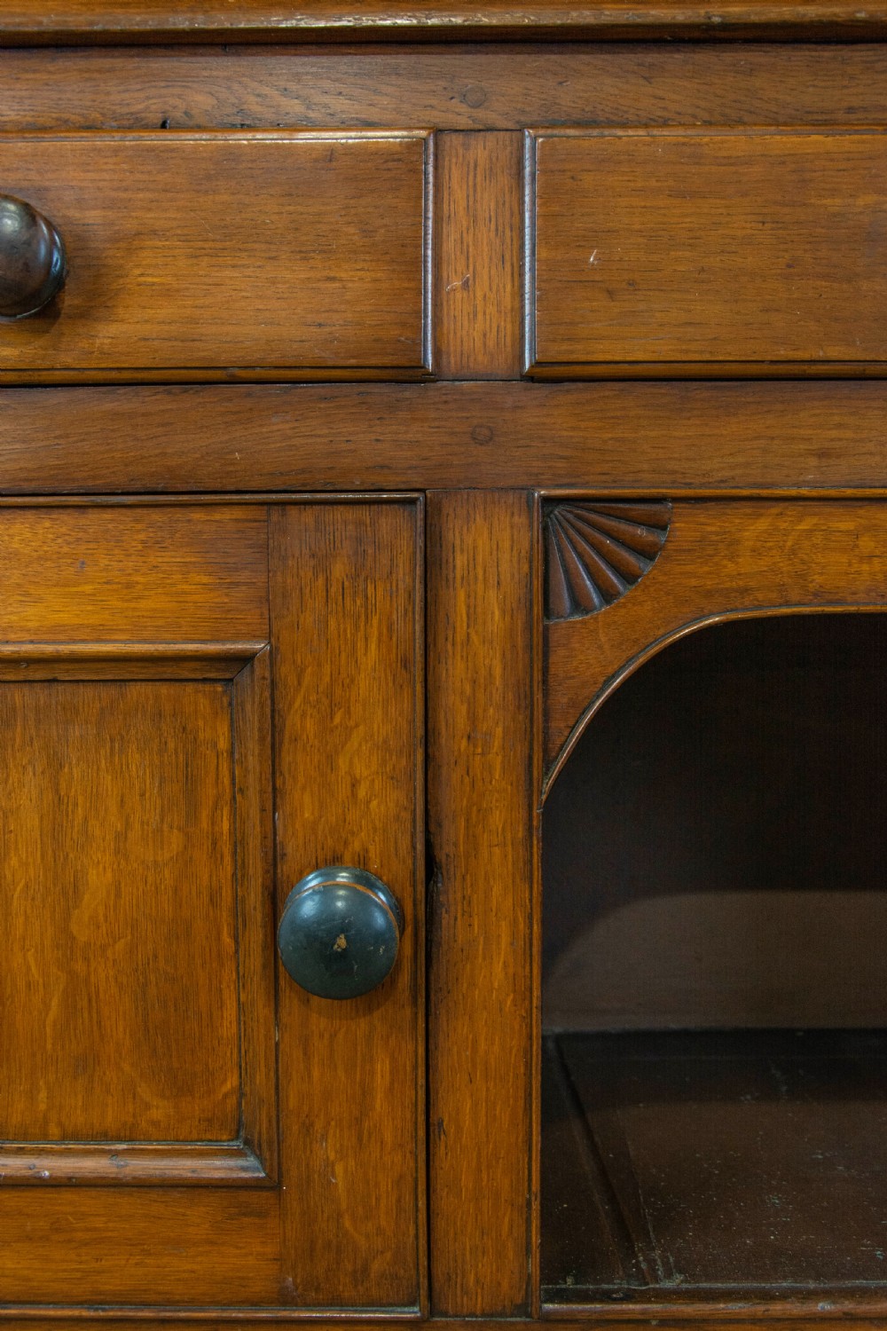 Antique 19th Century Welsh Oak Dresser  View IV
