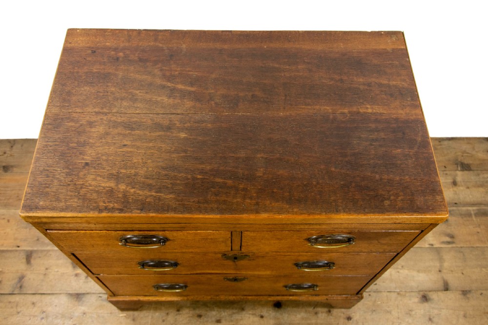 Early Georgian Oak Chest of Drawers View V