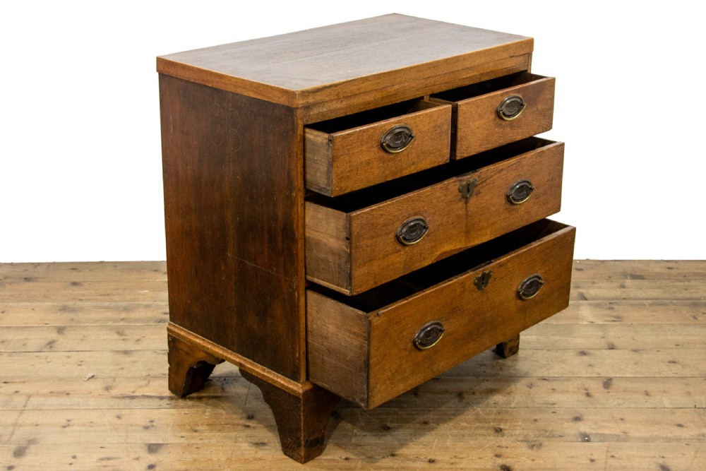 Early Georgian Oak Chest of Drawers View VI
