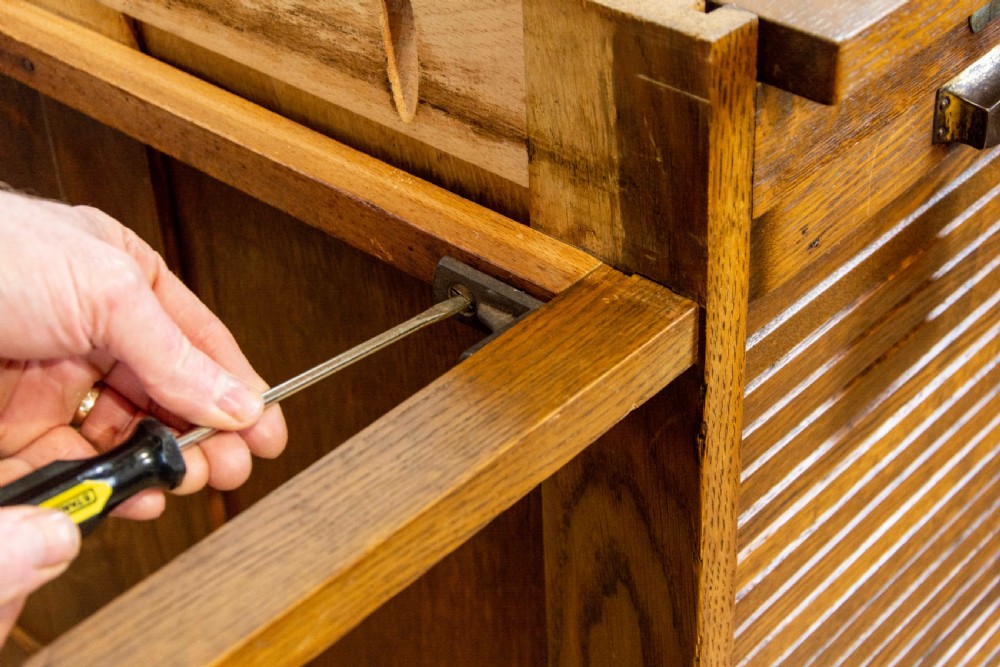 Antique Oak Kneehole Desk  View XVI
