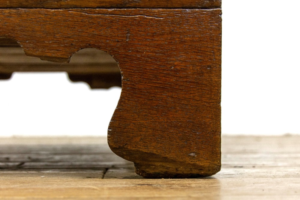 Georgian Oak Chest of Drawers View VIII