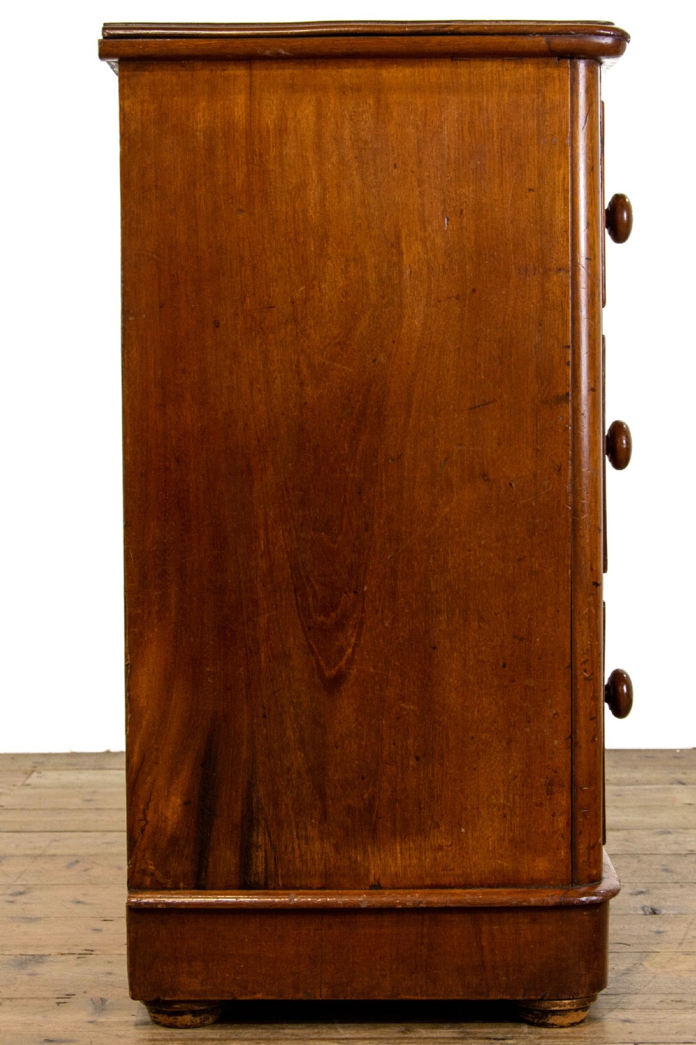 Small Victorian Mahogany Chest of Drawers  View VIII