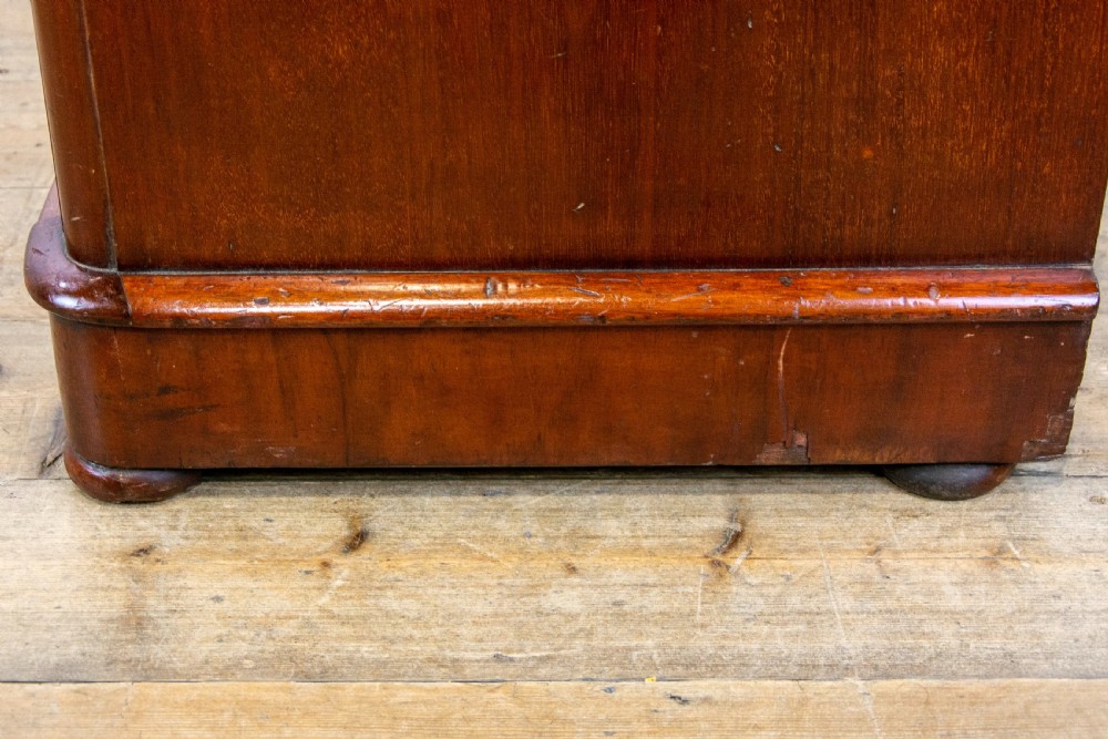 Large Victorian Mahogany Chest of Drawers  View XII