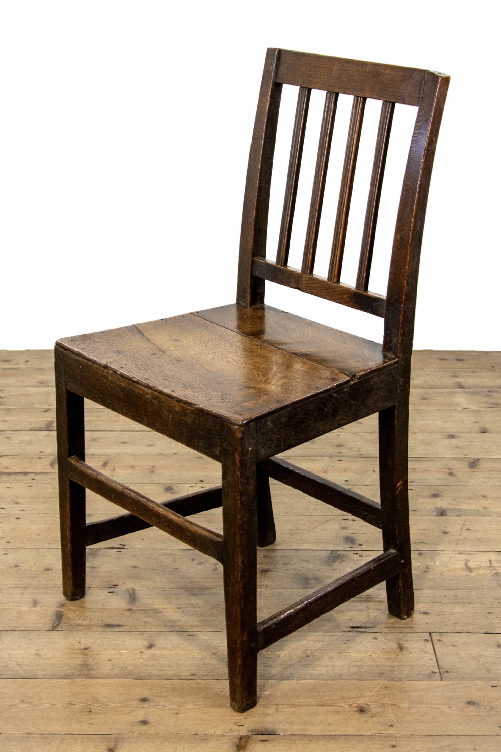 Set of Four Harlequin Antique Oak Farmhouse Chairs View VII