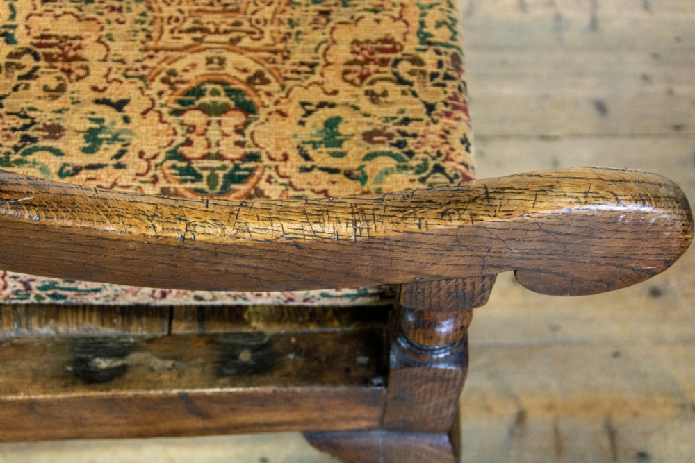 18th Century Antique Oak Settle View IV