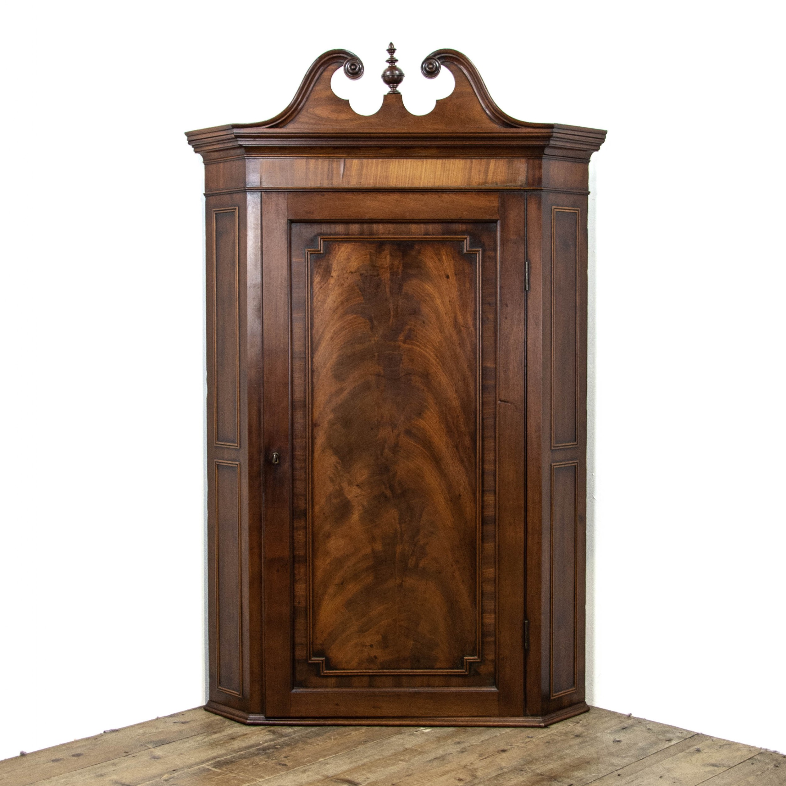 Antique George III Mahogany Wall Hanging Corner Cupboard