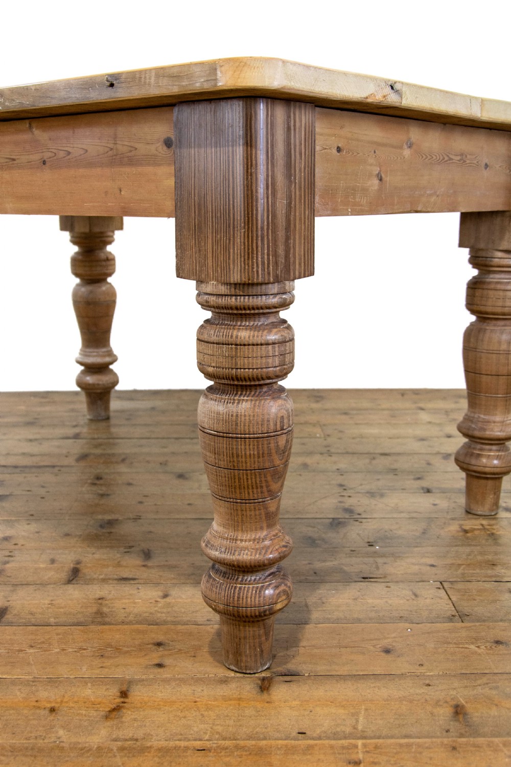 Antique Pine Farmhouse Kitchen Table View X