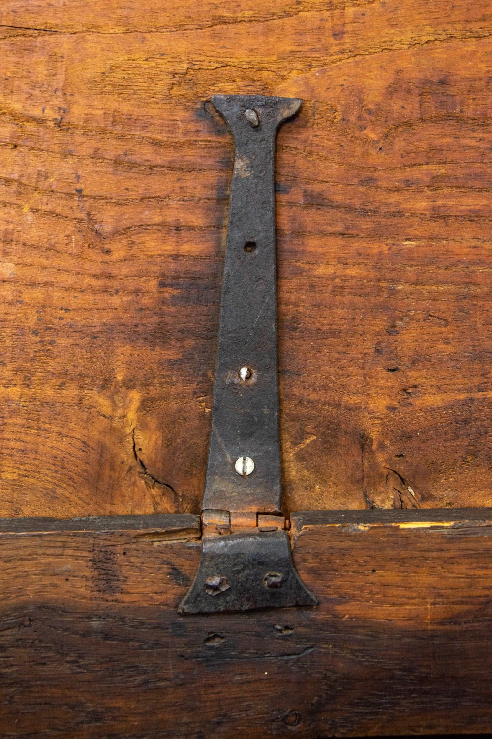 Small 17th Century Antique Oak Coffer View IX