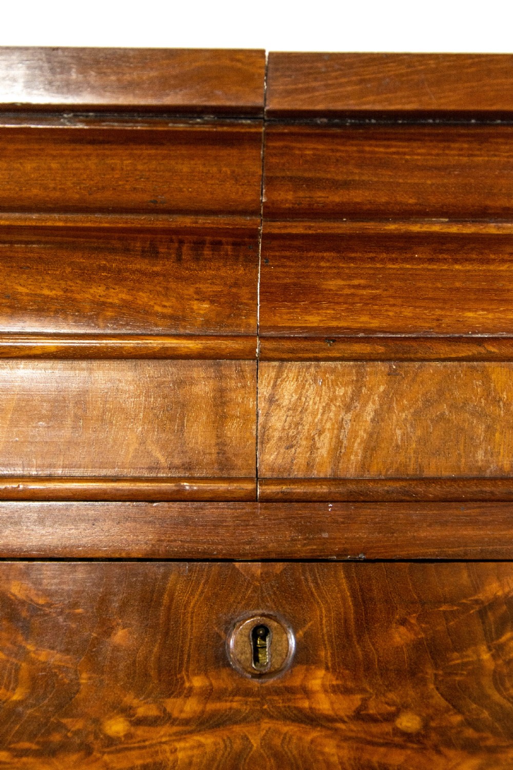 Victorian Mahogany Chest on Chest View VII