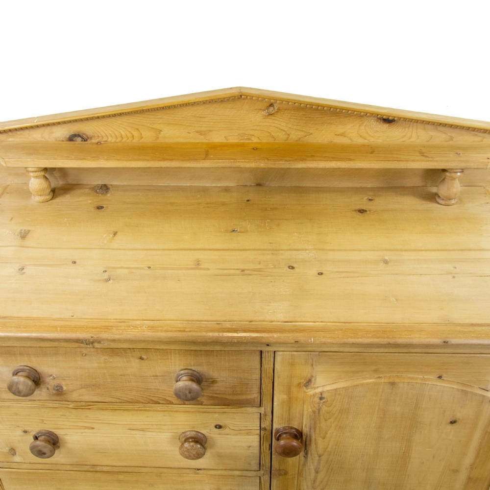 Victorian Lincolnshire Pine Dresser View III