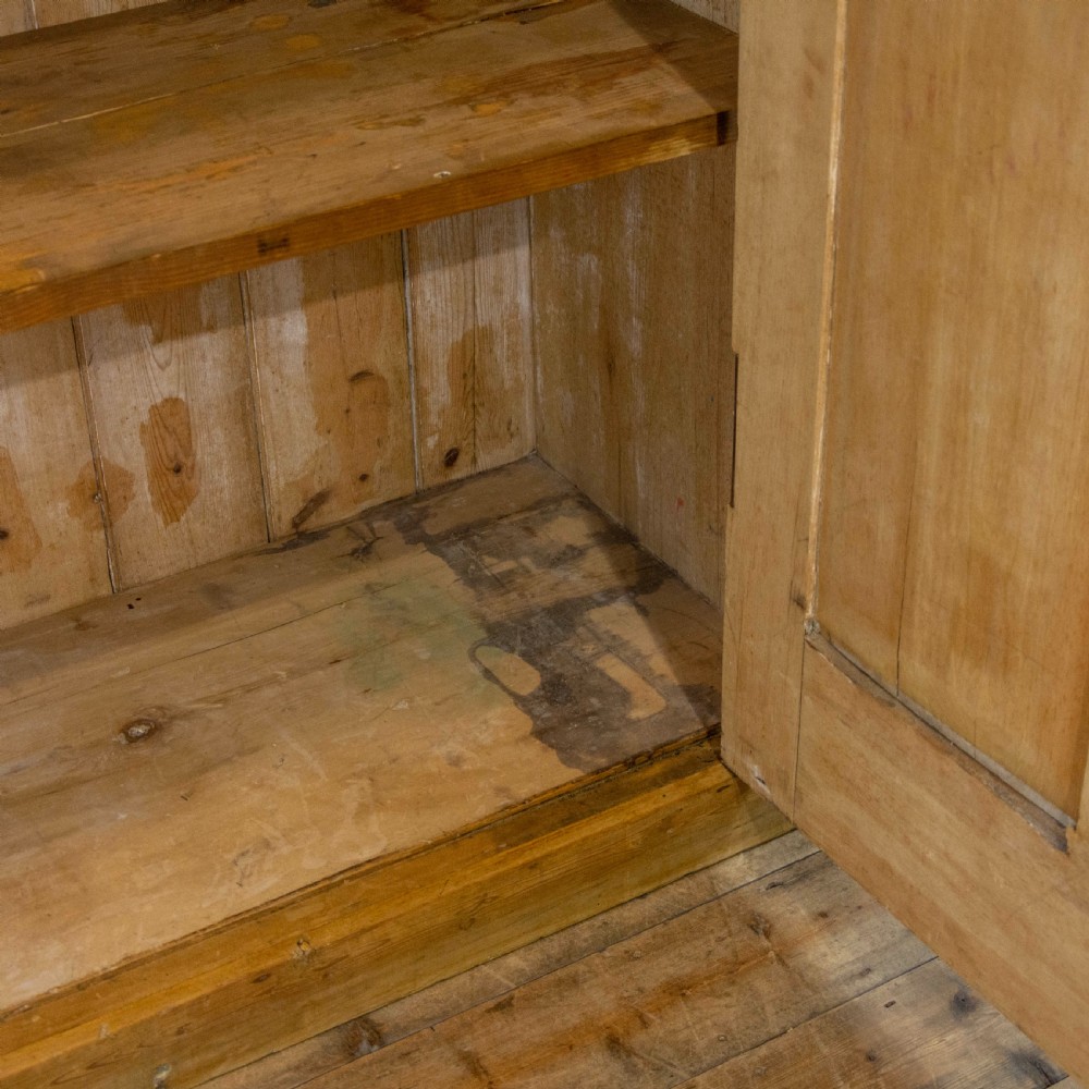 Large Victorian Pine Cupboard View IV