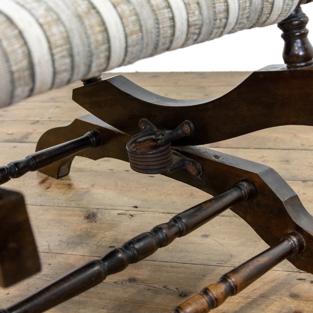 Traditional American Rocker Rocking Chair View VIII