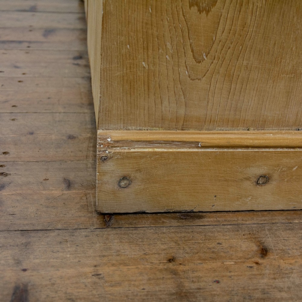 Antique Pine Chest of Drawers with Gallery View VII