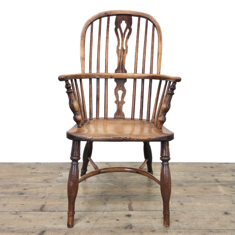 Antique Windsor Armchair in Elm and Ash