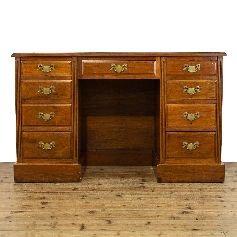 Antique Oak Kneehole Desk