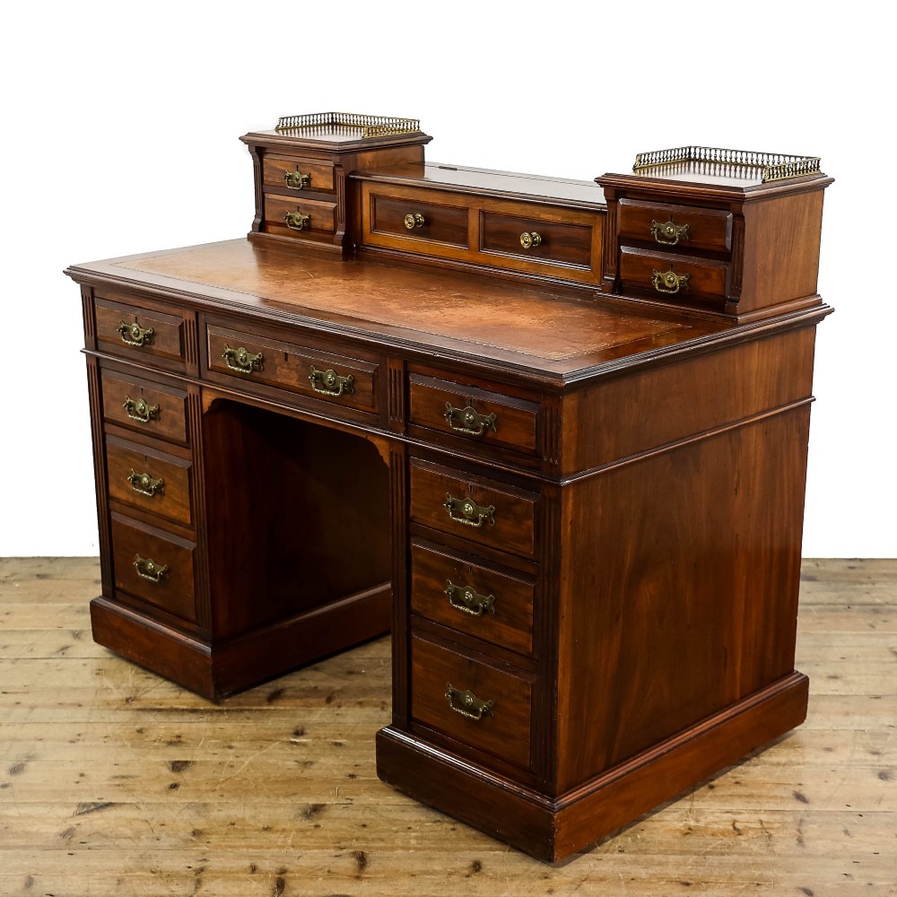 Antique 19th Century Mahogany Pedestal Desk
