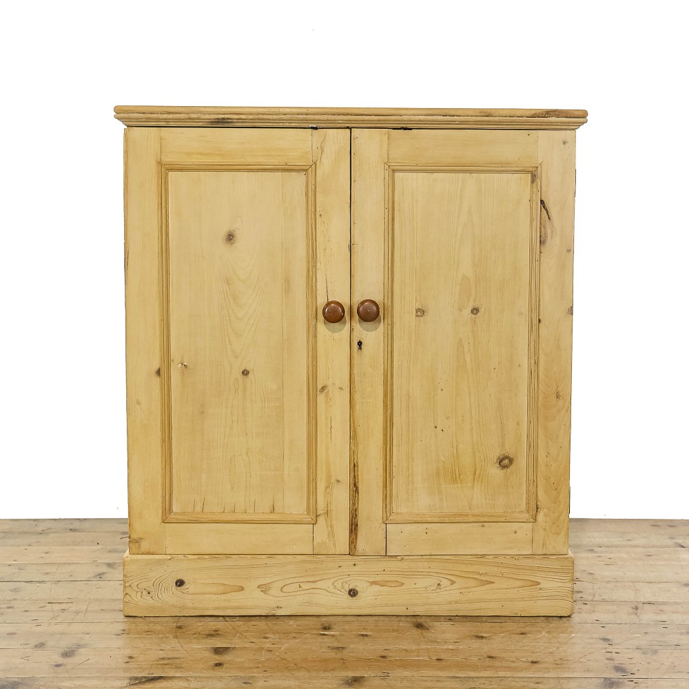 Antique Victorian Pine Cupboard
