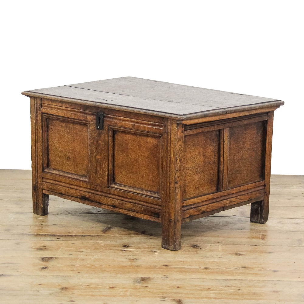 Antique 17th Century Small Oak Coffer
