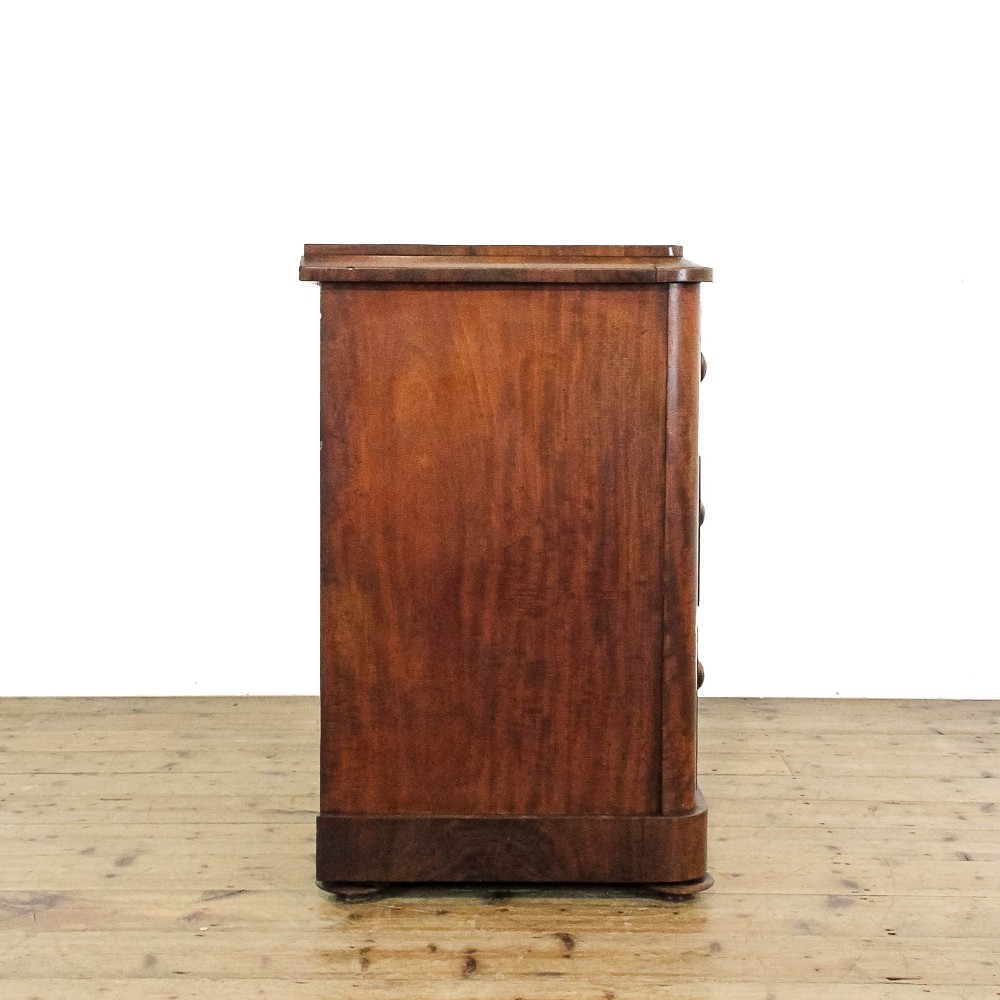 Antique Mahogany Chest of Drawers
