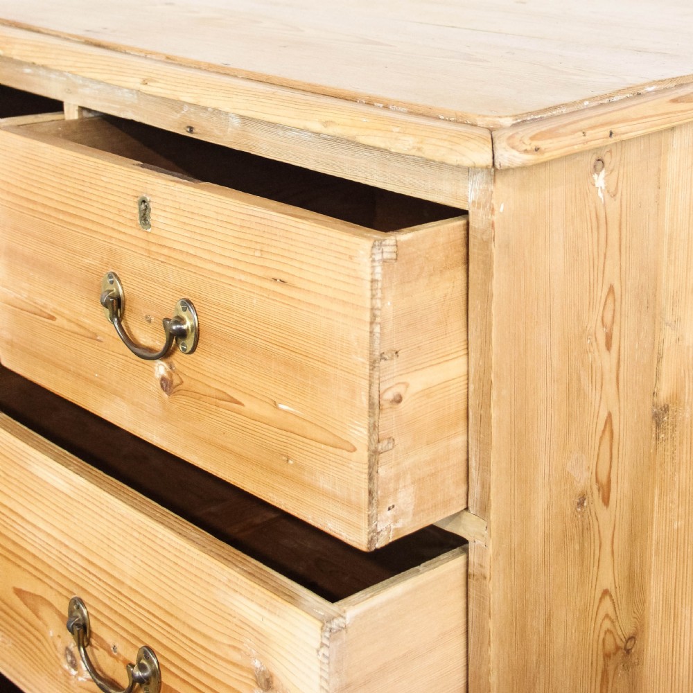 Antique Small Pine Chest of Drawers
 View IV