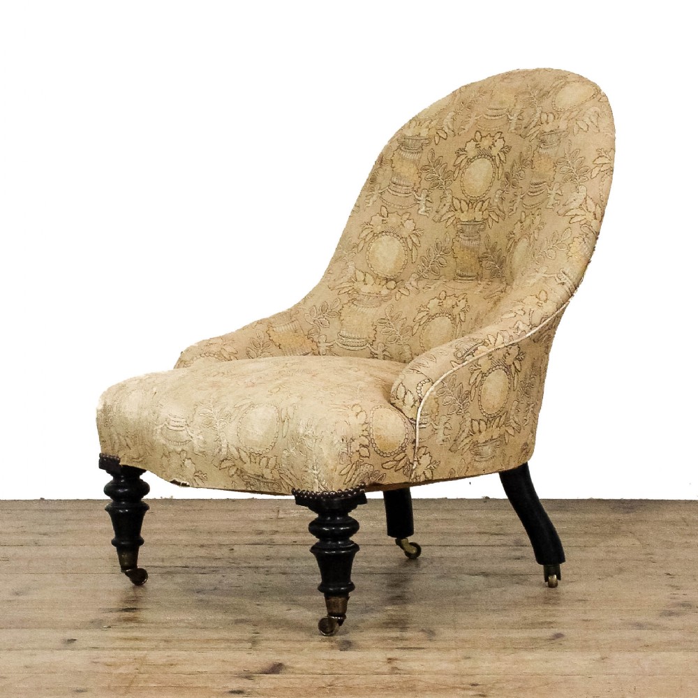Antique Victorian Tub Armchair
