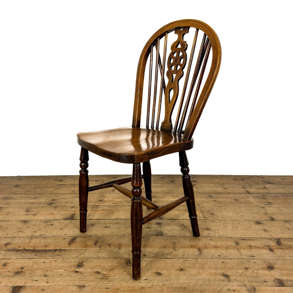 Antique Set of Four Wheelback Kitchen Chairs
 View III