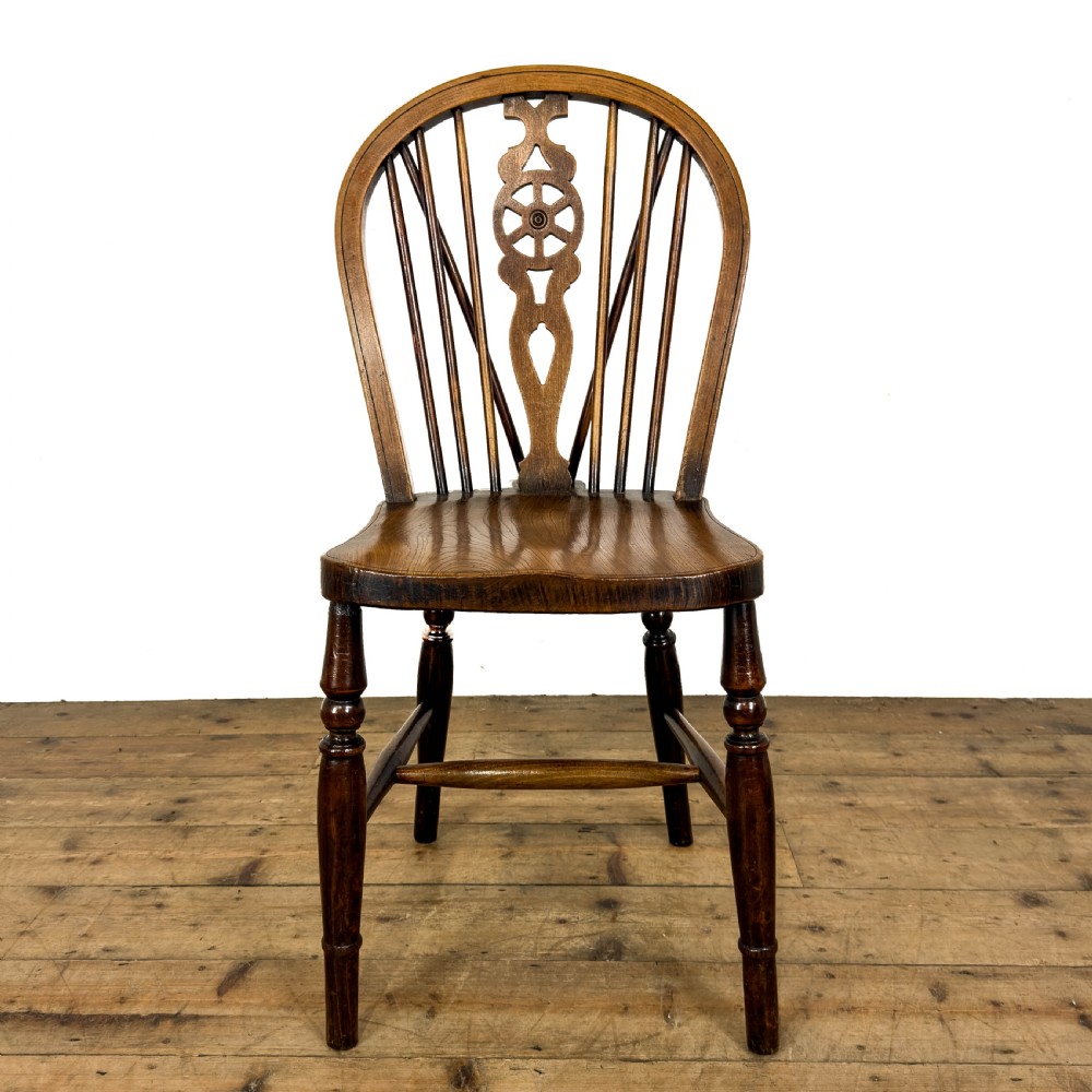 Antique Set of Four Wheelback Kitchen Chairs
 View IV