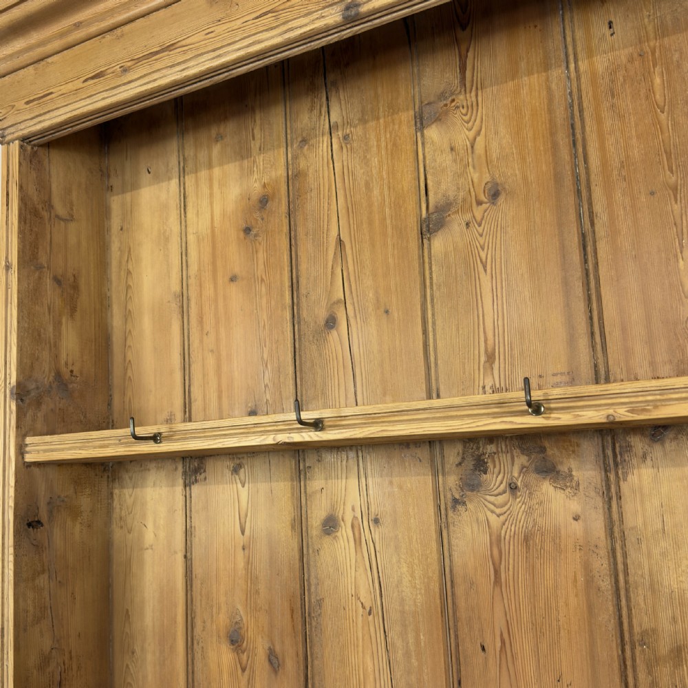 Antique 19th Century Pine Dresser
 View VII