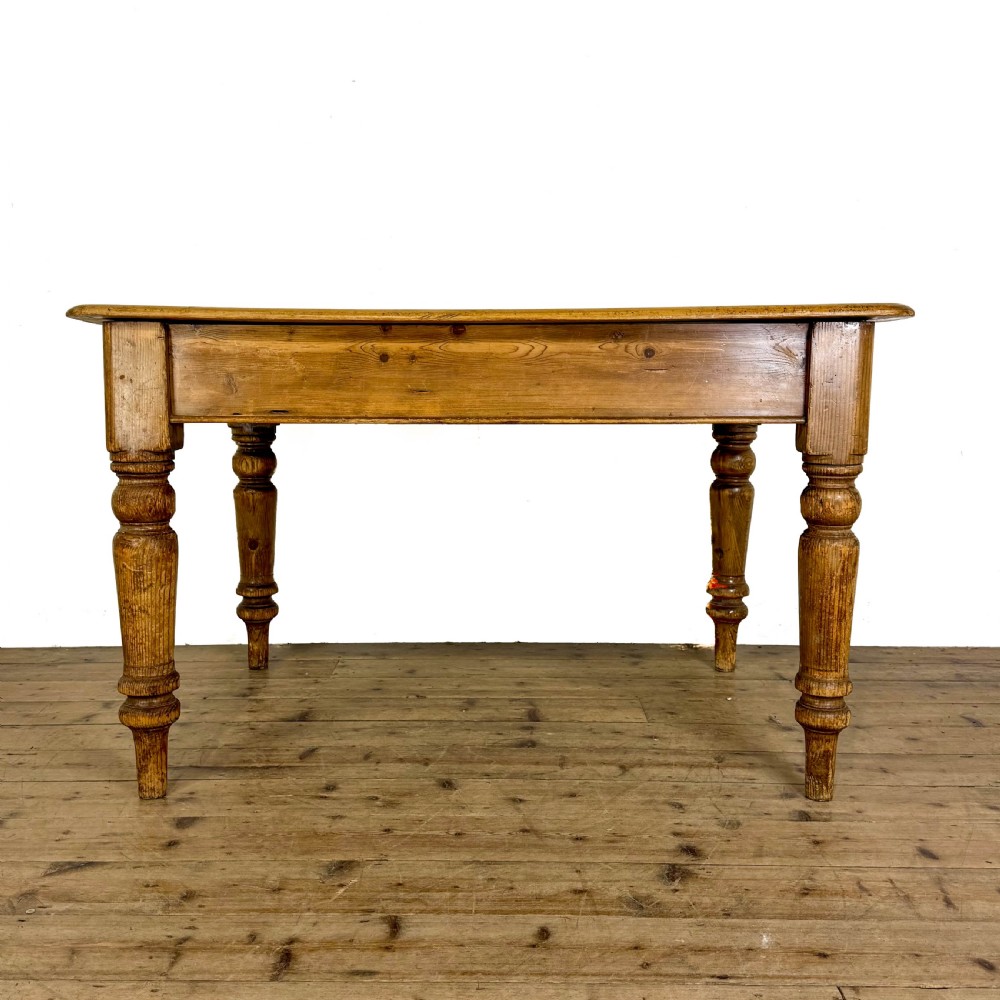 Antique Victorian Pine Kitchen Table
 View VIII