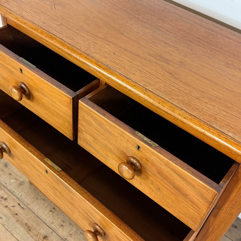 Antique Victorian Mahogany Chest of Drawers
 View VIII