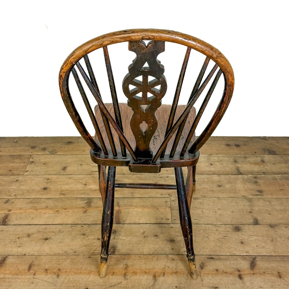 Antique Set of Seven Wheelback Kitchen Chairs
 View V
