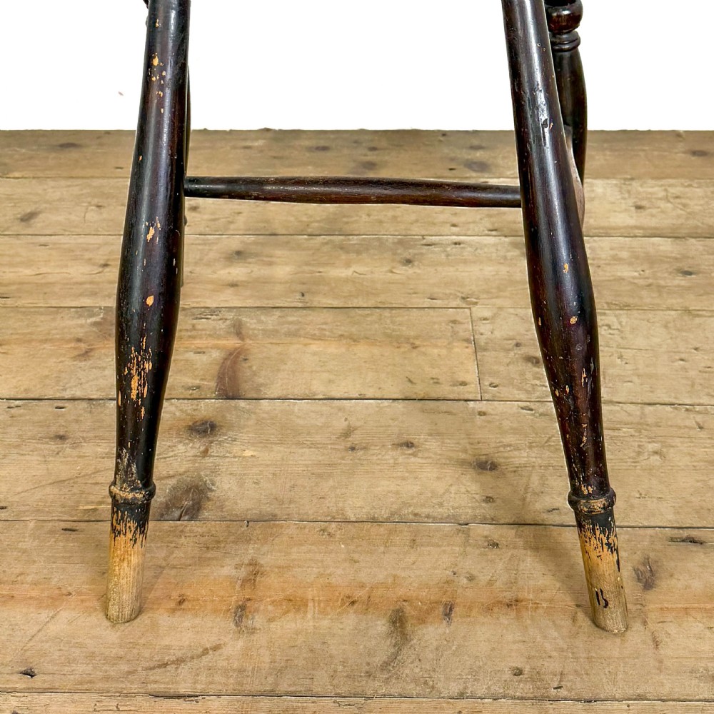 Antique Set of Seven Wheelback Kitchen Chairs
 View VI