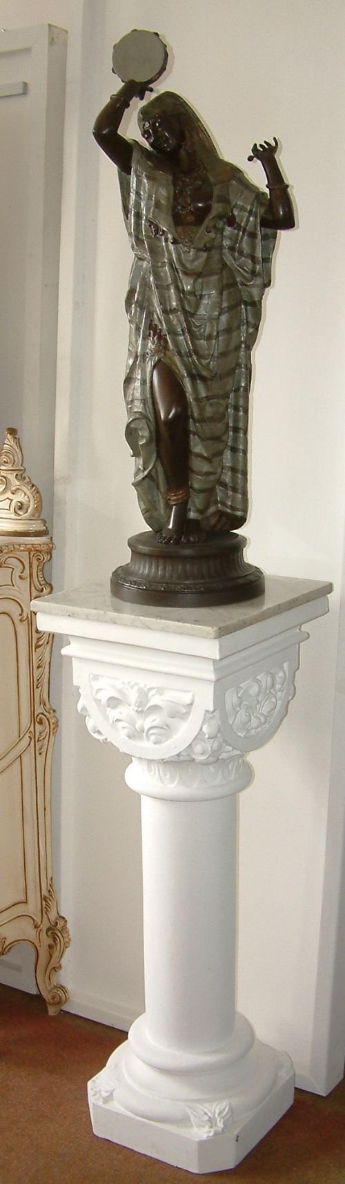 Figure of Dancing Erotic Lady