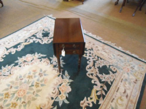 Miniature Mahogany Penbrook Table.