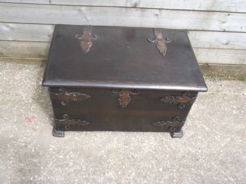 Oak Log Box