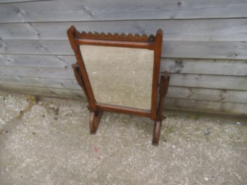 Gothic Swivel Mirror