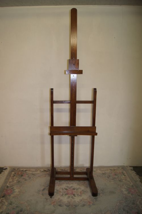 A Fabulous Artists Easel with Ratchet Movement