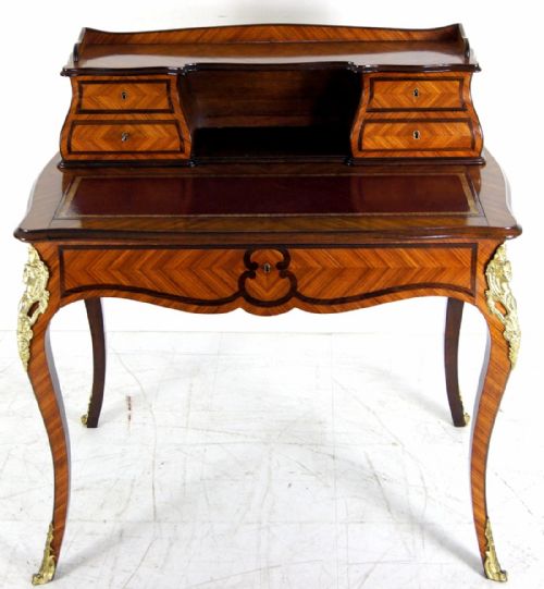 A Great Kings Wood French Leather Topped Desk