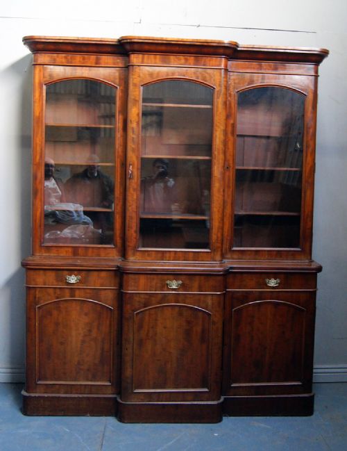 A Stunning Victorian 3 Door Mahogany Bookcase