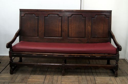 A Very Good Original 18th Century Oak 4 Panel Settle