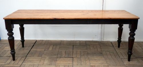 A Good Victorian Country Farmhouse Table