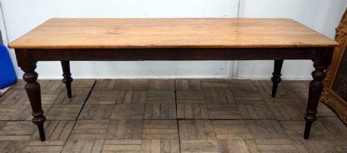 A Good Victorian Country Farmhouse Table