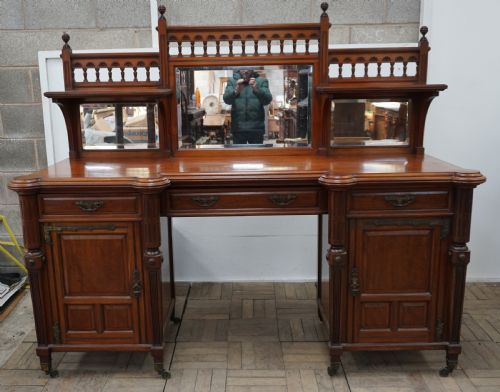 An Exceptional Quality Victorian Mahogany Mirror Back Sideboard