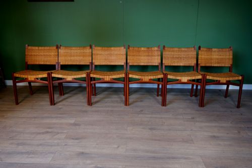 Extremely Rare Original Set of 6 Hans Wegner Ch-31 Chairs