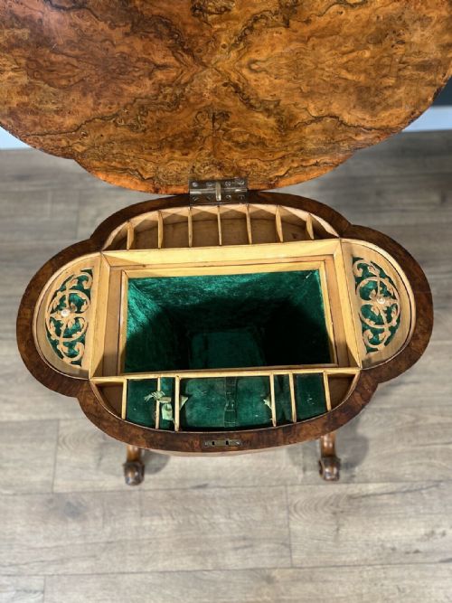 A FINE QUALITY BURR WALNUT INLAID WORKBOX - ADDITIONAL PHOTO 7